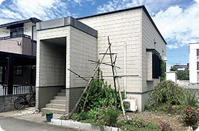 上田青果の本社の外観